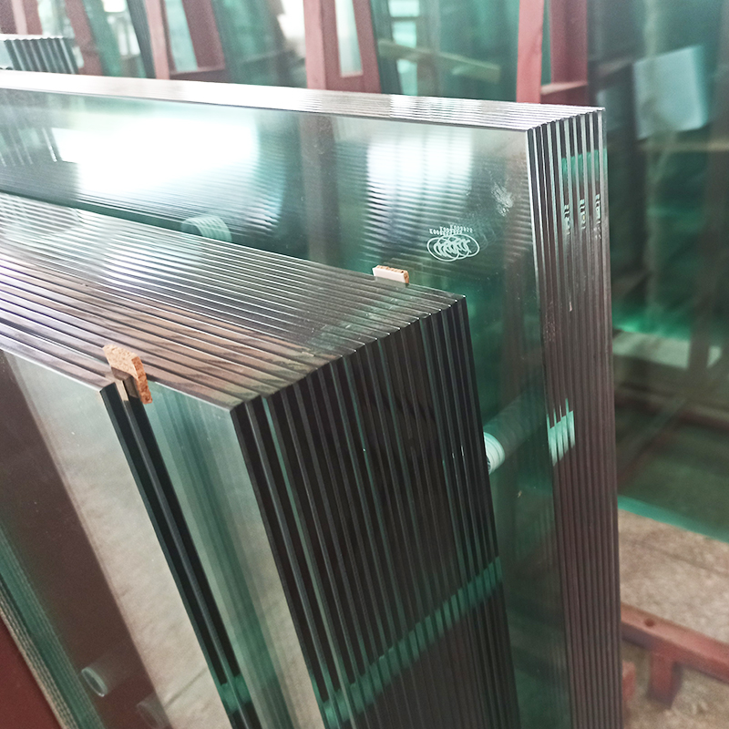 Pannelli in vetro di tufo temperato trasparente da 4 mm personalizzati