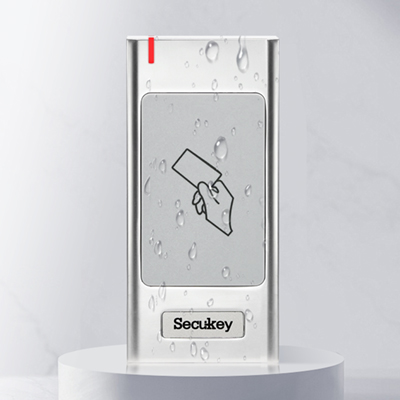Lecteur RFID de qualité industrielle avec protection étanche IP67