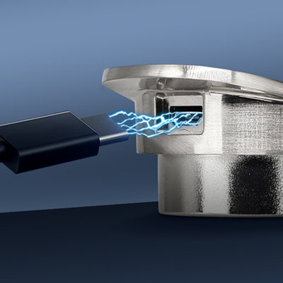 D13-A alimentado por 3 pilhas AA com porta USB para desbloqueio de emergência