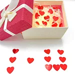 heart table confetti
