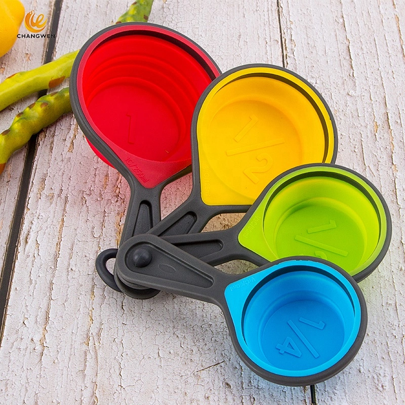 Factory wholesale 4pcs kitchen tools set multicolor Detachable and Collapsible Silicone Measuring Cups