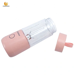 Hot Selling Mini USB Rechargeable Electric blender Portable Fruit Orange travel Juicer Blender