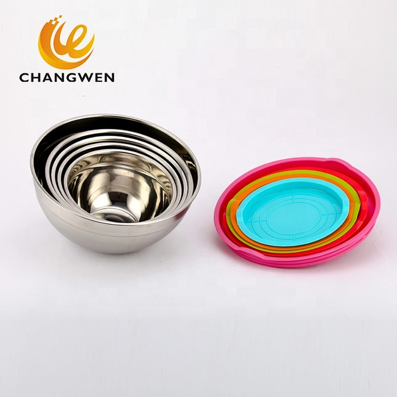Stainless steel mixing bowls with silicone cover