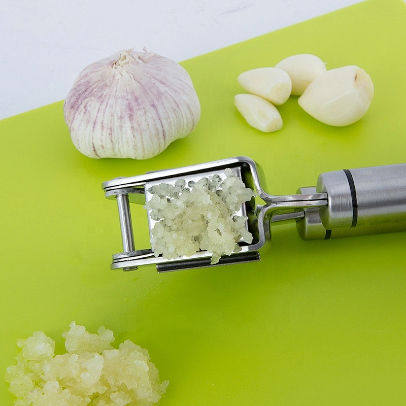 New high quality garlic press stainless steel garlic crusher metal manual garlic presser for kitchen