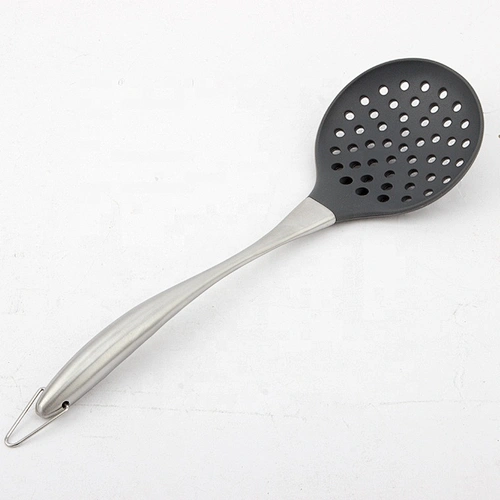 High Quality Wholesale 3 Pieces Silicone Kitchen Accessories for cooking