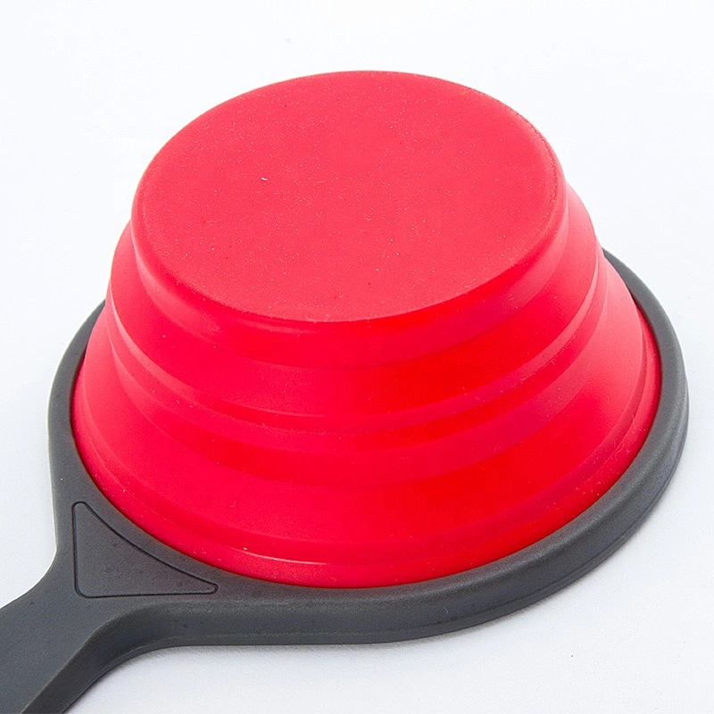 Factory wholesale 4pcs kitchen tools set multicolor Detachable and Collapsible Silicone Measuring Cups
