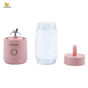 Hot Selling Mini USB Rechargeable Electric blender Portable Fruit Orange travel Juicer Blender