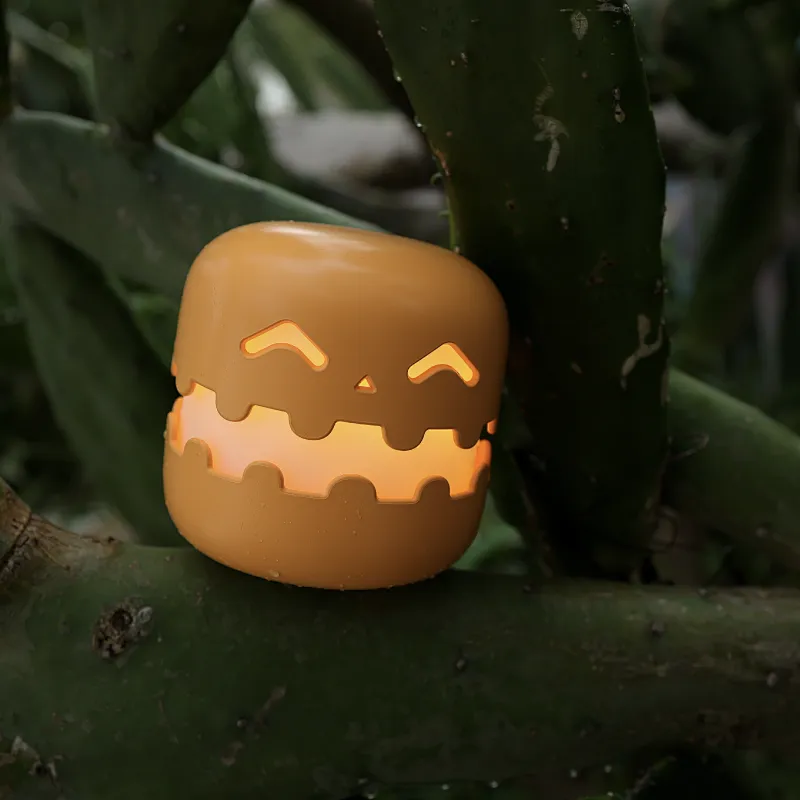 Wholesale Cute Halloween Gift Bedroom Decoration for Kids Children Table Desk Lamp Rechargeable Pumpkin Night Light
