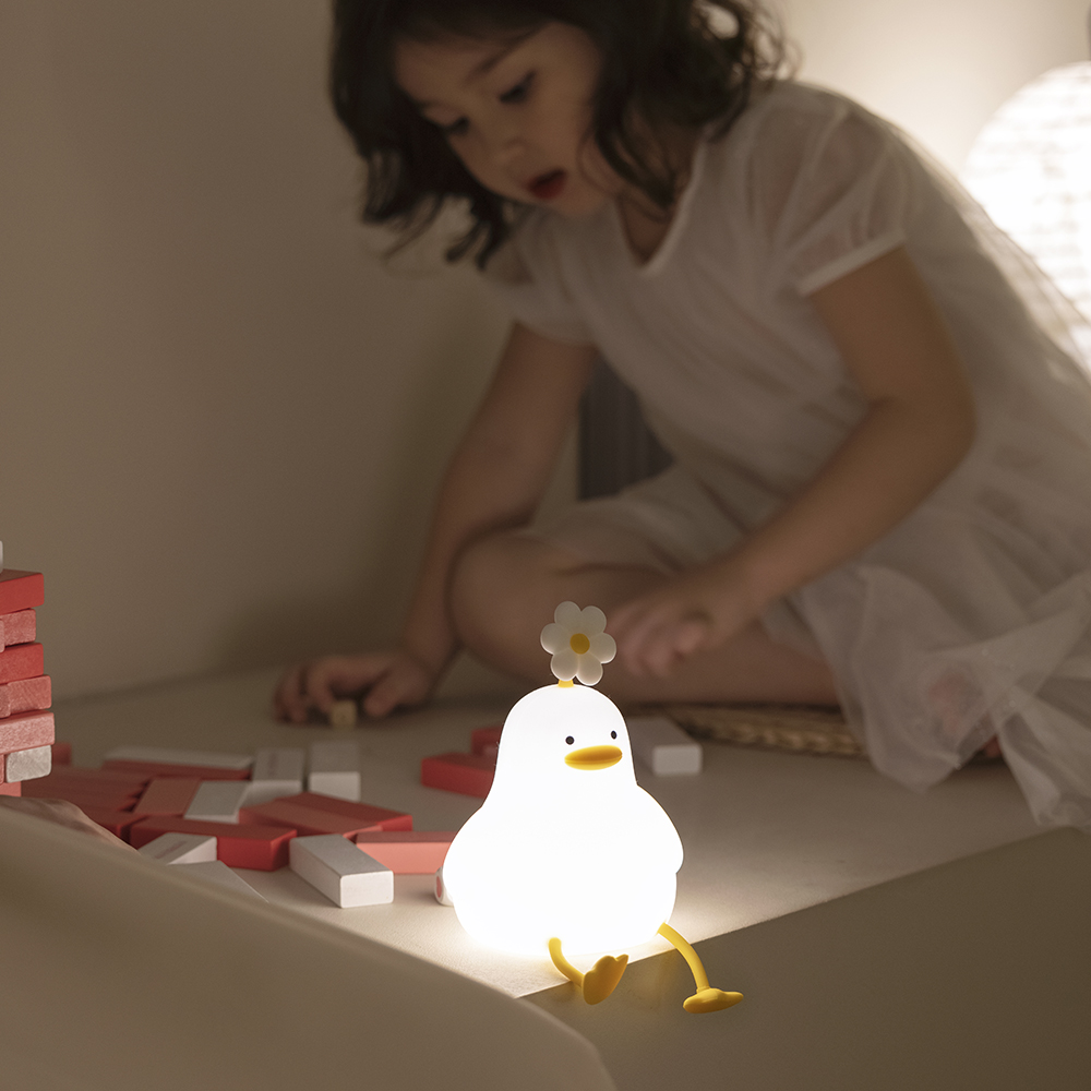 Cute Duck Night Light Bedroom Baby Nursing Eye protection Mobile Phone Stand Cartoon Cute Duck Silicone Light Birthday Gift