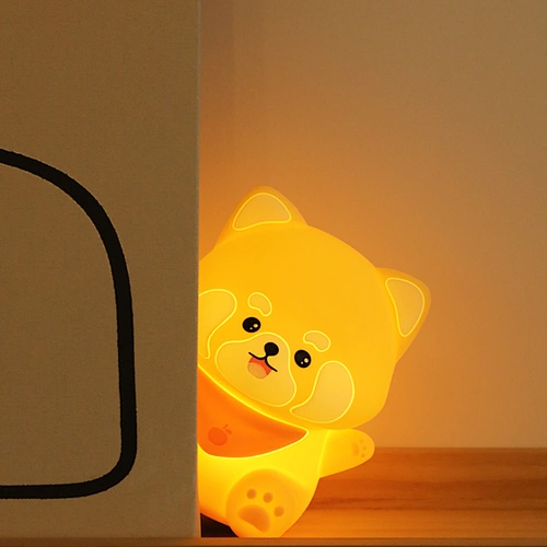 ICARER FAMILY Raccoon Style Mini Soft Silicone Night Light for Room Use