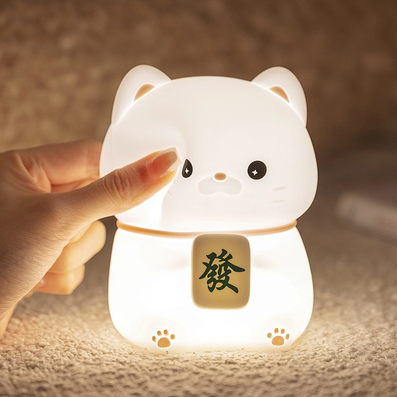 Cute Animal Cat  Battery Powered Table Lamp Tap Nursing Home Decorative Silicone Night Light for Children Baby Room