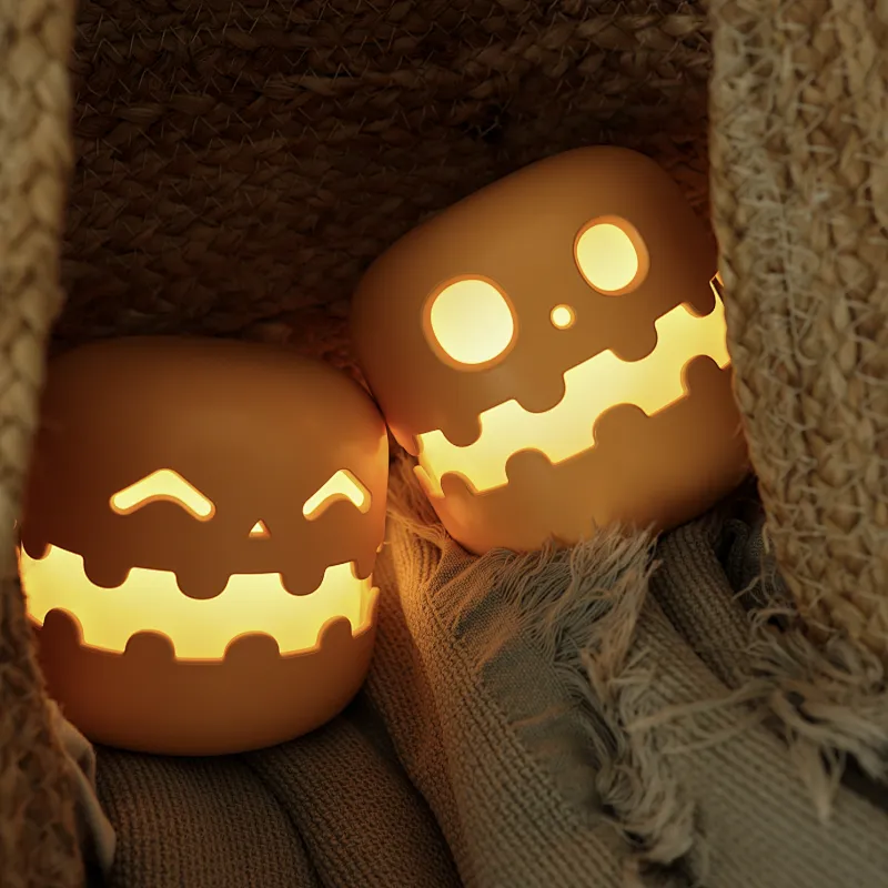 Wholesale Cute Halloween Gift Bedroom Decoration for Kids Children Table Desk Lamp Rechargeable Pumpkin Night Light