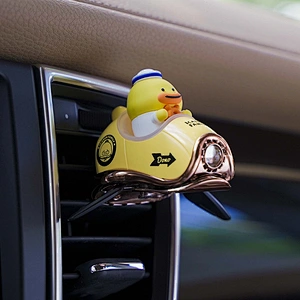 ICARER FAMILY Spaceship Design Cute Car Fragrance Diffuser Car Freshener Vent Clip
