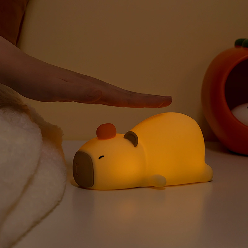 Cute Capybara Kids Toys Tap Dimmable Led Room Decor Table Lamp Lights Led Rechargeable Silicone Night Light for Baby Children