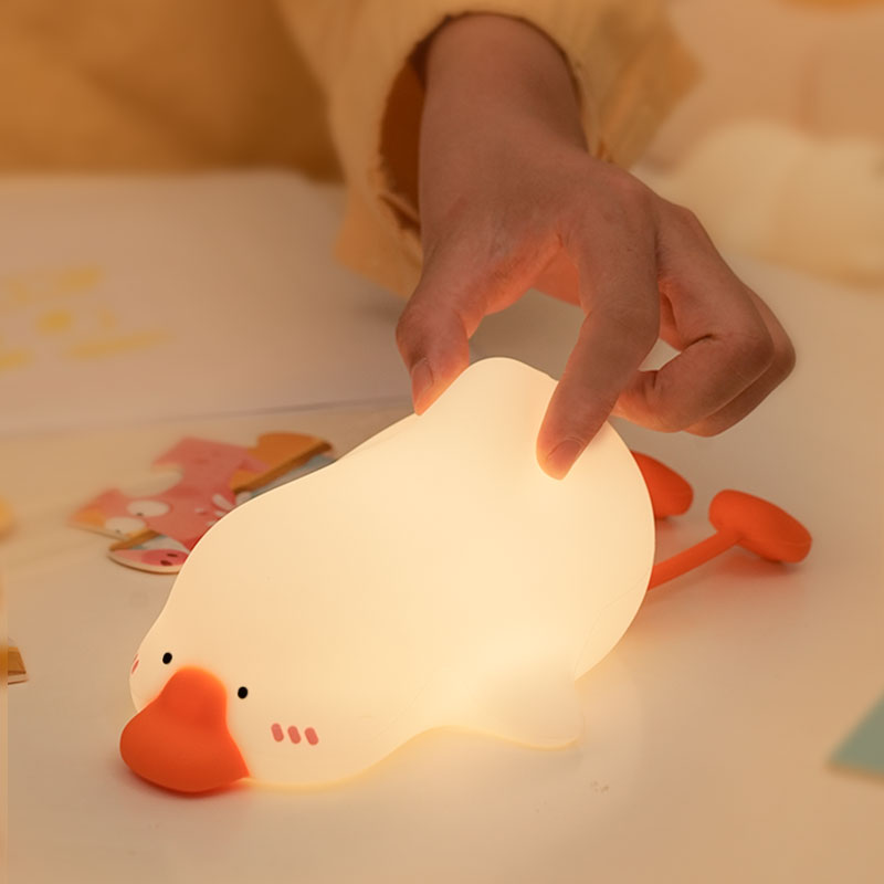 ICARER FAMILY Hot Selling Goose Pat Silicon Night Light Baby Kids Smart Silicone Night Light for Kids Room