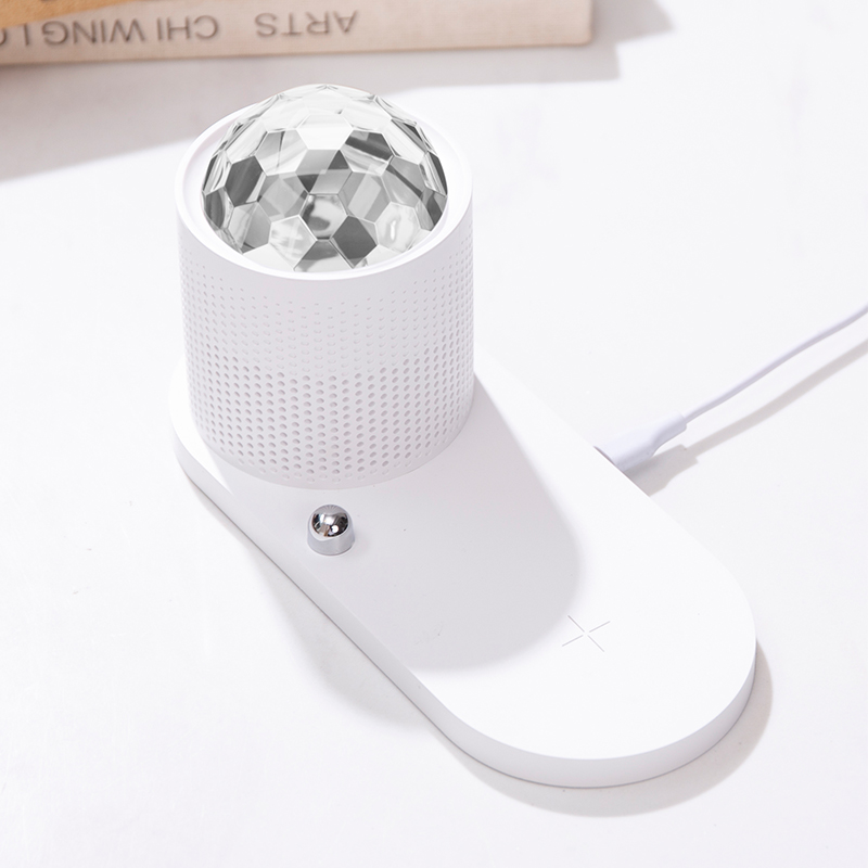 ICARER FAMILY Usb Night Light LED 10W 15W Fast Wireless Charger with Cute Night Light