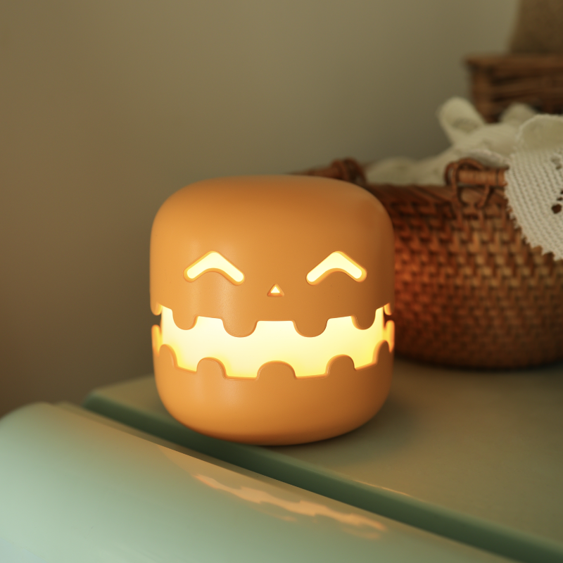 Christmas Gift Cute Halloween Decorative Table Lamp Rechargeable Night Lamp Pumpkin Cartoon Bedside Ghost Night Light for Kids