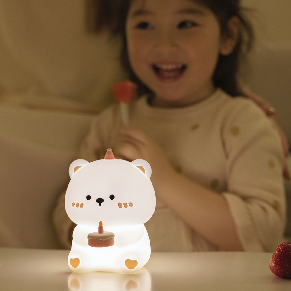 Cake Bear Silicone Night Light Creative Birthday Cake Gift Girl Pat Cute Eye Lamp Luminous Companion Sleep