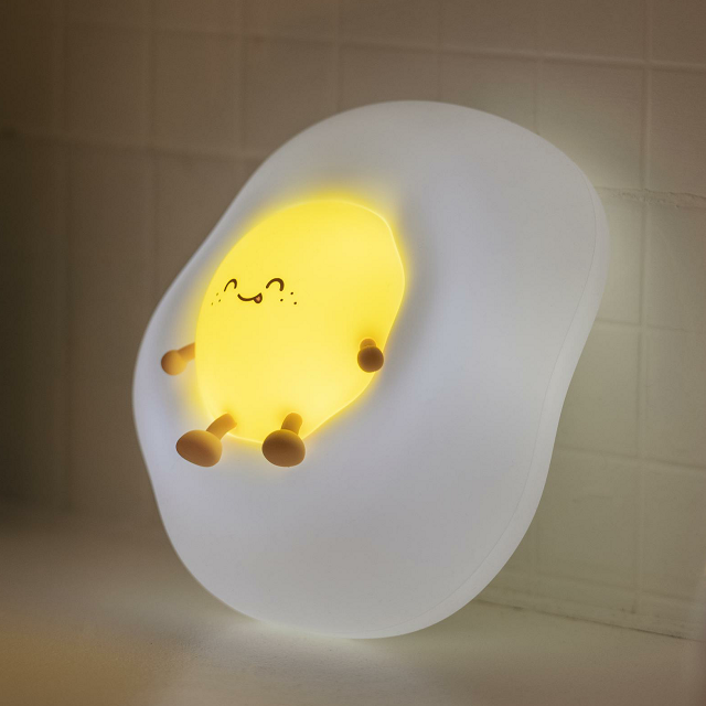 Kawaii Gift Creative Fried Egg One Piece Anime Cute Cartoon Color Changing Cute Led Night Light for Kids Baby