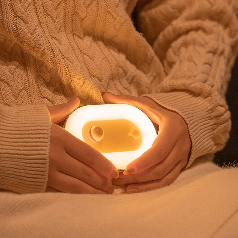 ICARER Family New Arrival Mini Cute Hand Warm With LED Light Design 8000mAh Power Bank