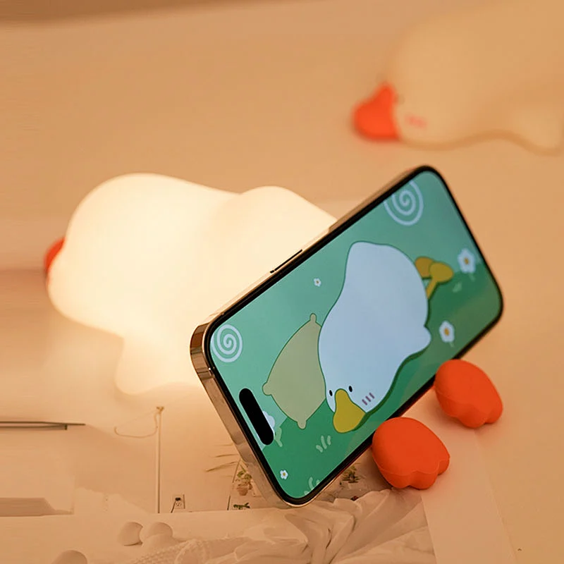 Energy-Saving LED Night Light Cute Goose Shape Lamp for Bedroom Rechargeable Power Supply