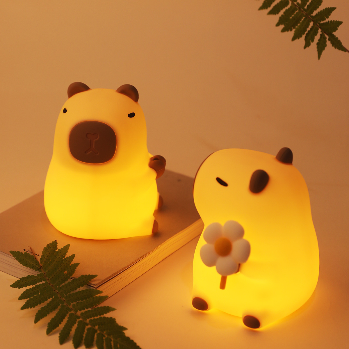 Kapybara Night Light--Flower Style Cute Shape Silicone Lamps Mini Night Light for Kids Room Use