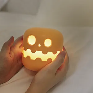 Wholesale Cute Halloween Gift Bedroom Decoration for Kids Children Table Desk Lamp Rechargeable Pumpkin Night Light