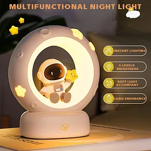 Astronaut Unique Child Desk Lamp Fashion Creative Lighting Led Bedside Sleeping Light for Kids Night Start Light Lamp