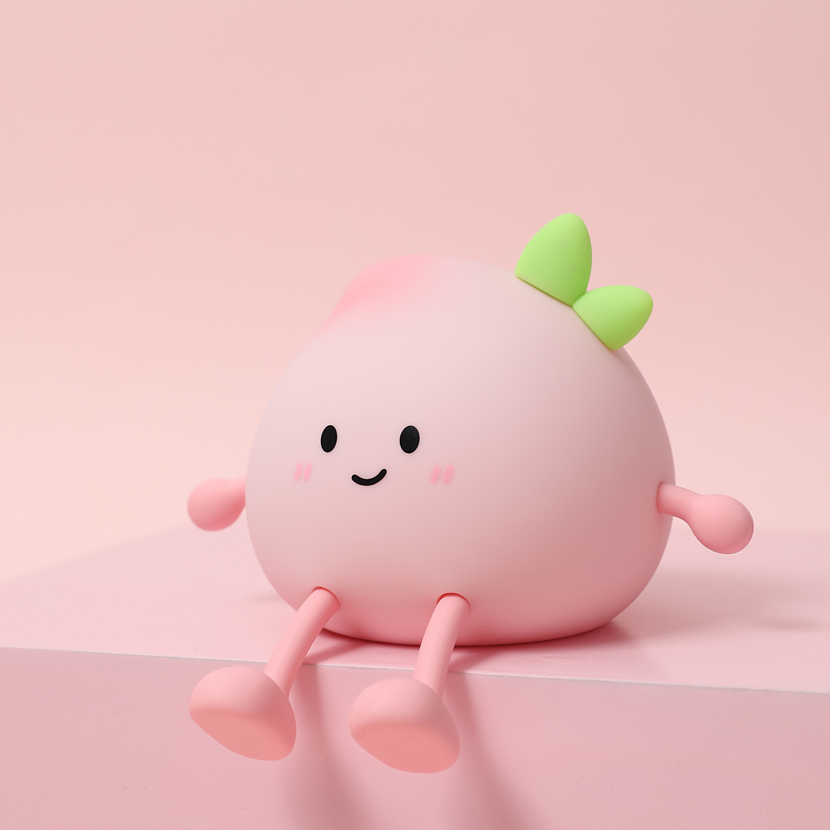 Cute Silicone Peach Night Lamp Rechargeable LED Nightlight Touch Control Bedside Color Changing Lamp for Kids Room Bedside Lamps