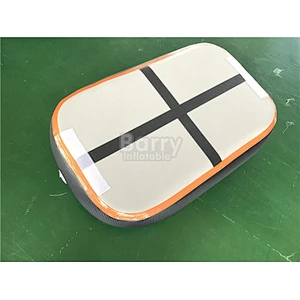 Wholesale price  discount Christmas kids gift inflatable tumbling air track  25 ft or custom made