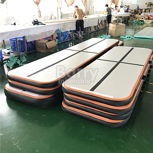 Wholesale price  discount Christmas kids gift inflatable tumbling air track  25 ft or custom made