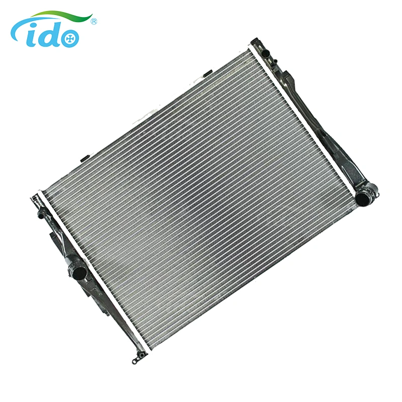 1711 7559273 High Quality Auto Cooling System Aluminium Radiator for Bmw 1 E81 2006-2011