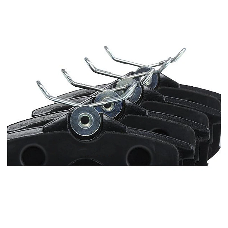 M620770 3345678  M850978  MN125772 Car Brake Pad for Mitsubishi SPACE STAR MPV 98-04