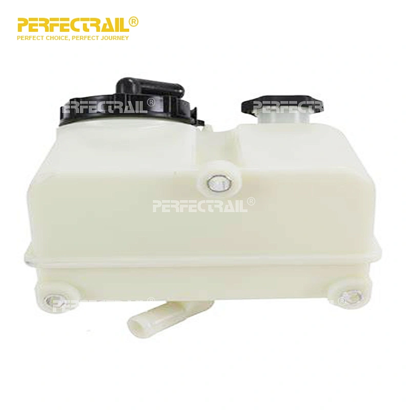 PERFECTRAIL A1414796003  A1419133000 Car Auto Parts Expansion Tank With Cap for FREIGHTLINER M2 1122008-2014