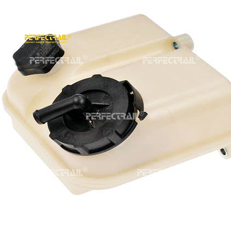 PERFECTRAIL A1414796003  A1419133000 Car Auto Parts Expansion Tank With Cap for FREIGHTLINER M2 1122008-2014