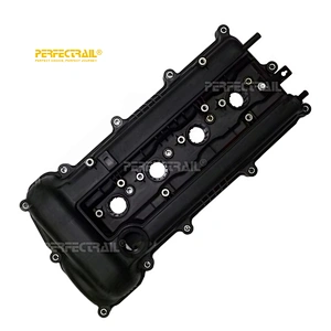 Engine Valve Cover Rocker Cover 22410-2B100 for Hyundai