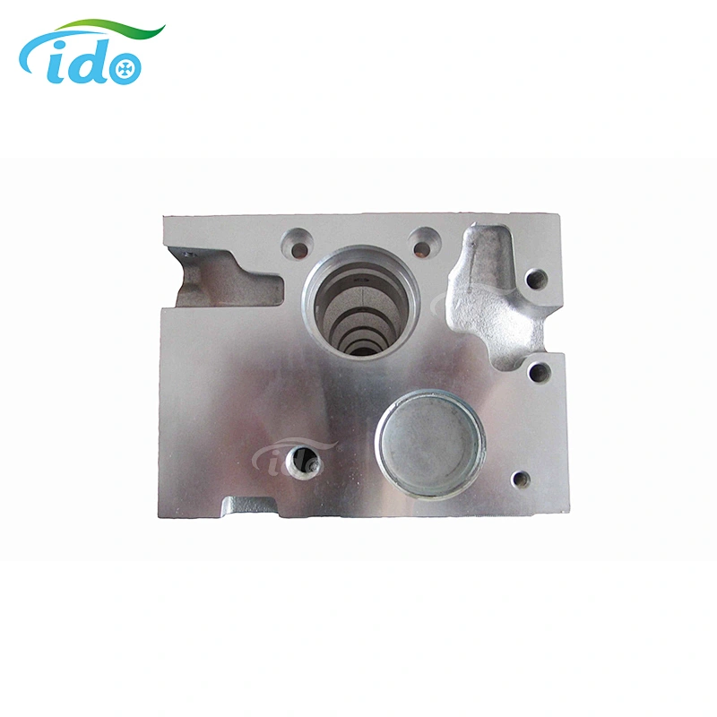 7701472681 7701472170 Auto Engine Cylinder Head for Renault Clio III for Renault Logan for Nissan Trucks