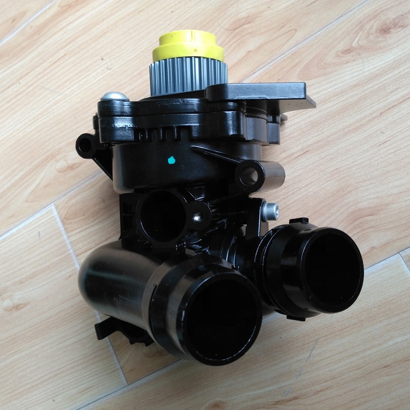 New Water Pump Thermostat Assembly for Audi A4 Q5 for VW Jetta 06H121026CC