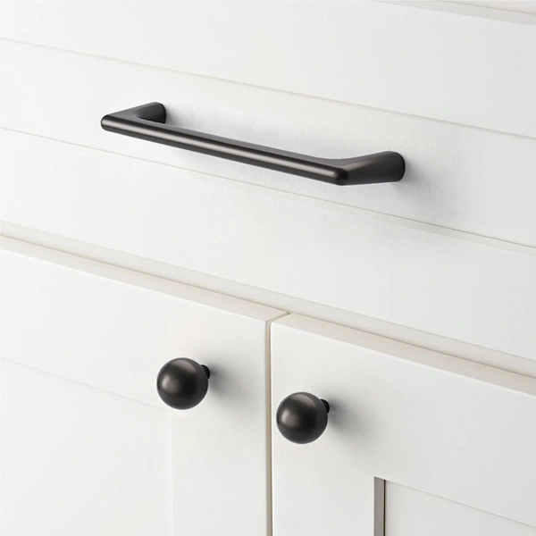 handles for cabinets and drawers