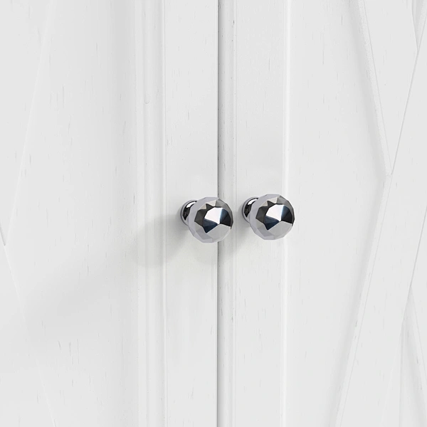 kitchen cabinet handles and pulls