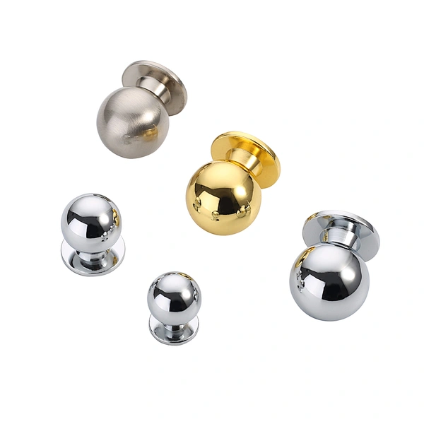 cabinet pull and knob