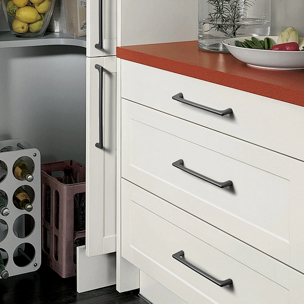 handles for cabinets and drawers