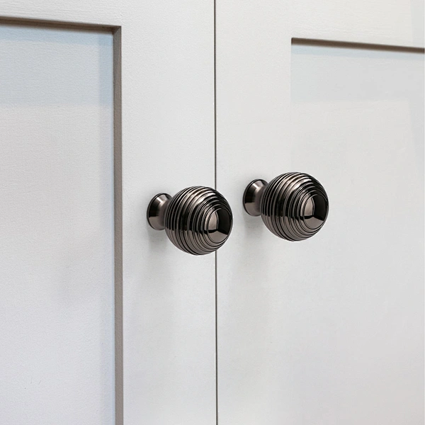 cabinet handles and knobs