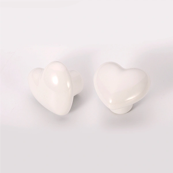cabinet knobs and handles