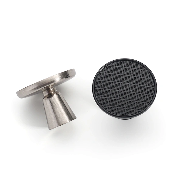 knobs pulls