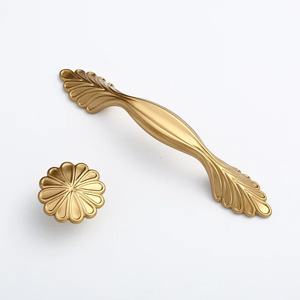 furniture handles and knobs