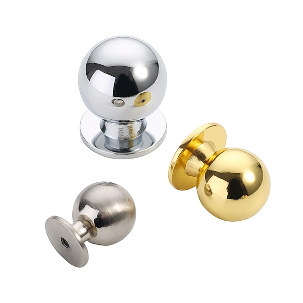 cabinet pull and knob