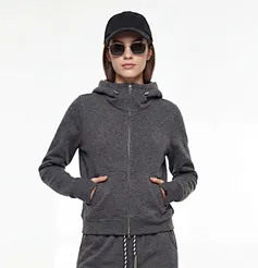 Sudadera con capucha y cremallera entrelazada Hacci con costuras de concha para mujer
