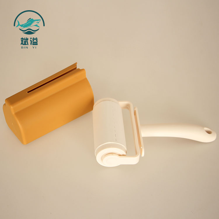 Household lint roller