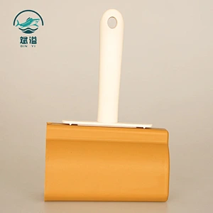 Household lint roller